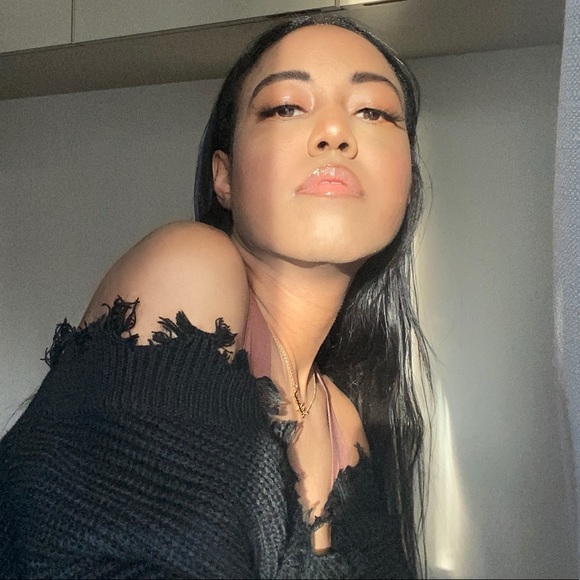 Meet your Posher, Melissa - Picture 1 of 1